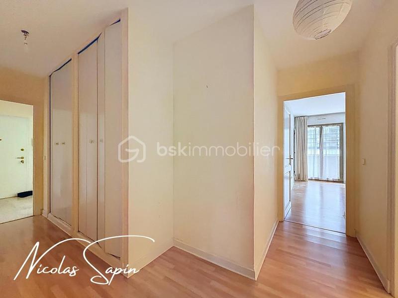 Appartement - 84 m² - 3 pièces