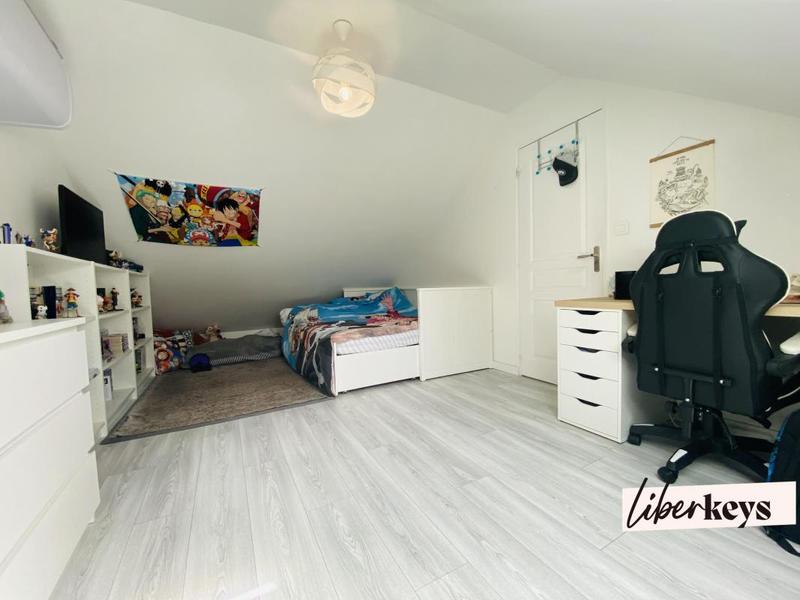 Pavillon - 120 m² - 7 pièces