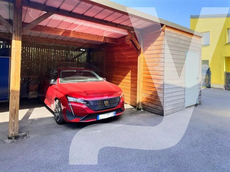 Maison - 102 m² - 5 pièces