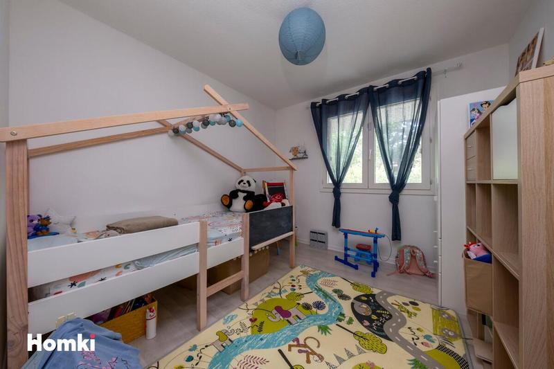 Appartement - 84 m² - 4 pièces