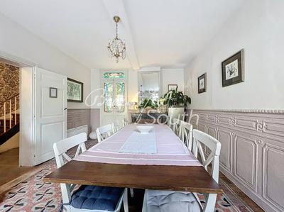 Maison chambre d'hôtes - 212 m² - 8 pièces