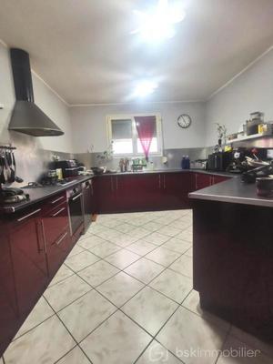 Maison traditionnelle - 113 m² - 6 pièces