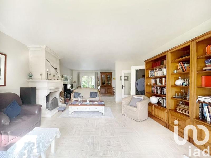 Maison - 182 m² - 7 pièces