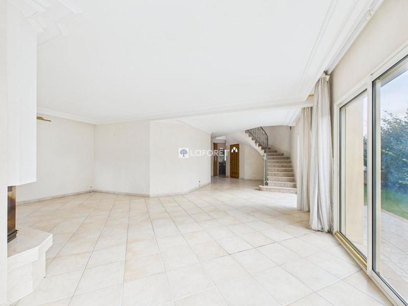 Maison - 167 m² - 5 pièces