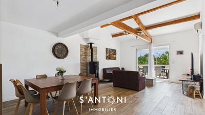 Maison - 189 m² - 5 pièces