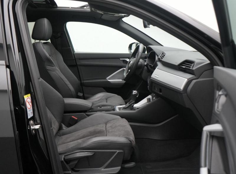 Audi Q3 Sportback 45 TFSIe 245 s-Line Hybride Rechargeable / Toit Ouvrant Caméra de Recul