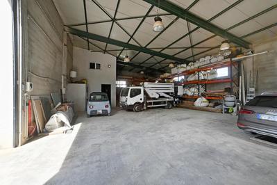 Maison - 520 m² - 8 pièces