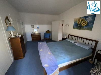 Maison - 172 m² - 9 pièces