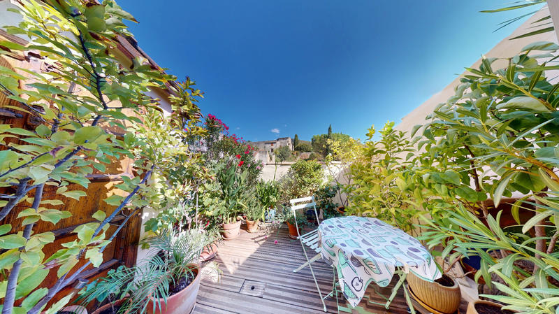 Maison - 463 m² - 11 pièces