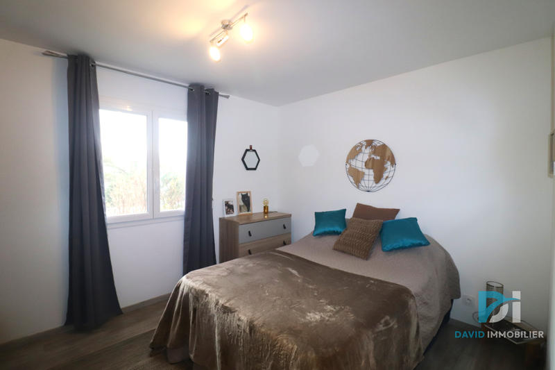 Villa - 297 m² - 8 pièces