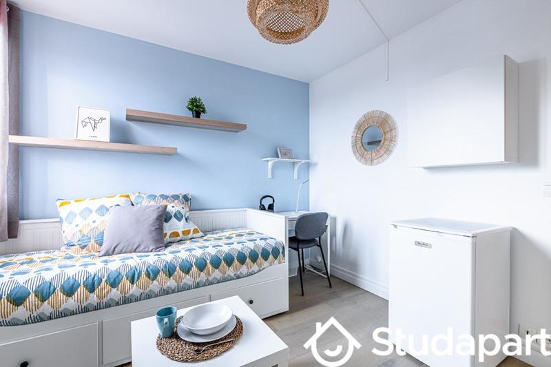 Chambre - 10 m² - 1 pièce