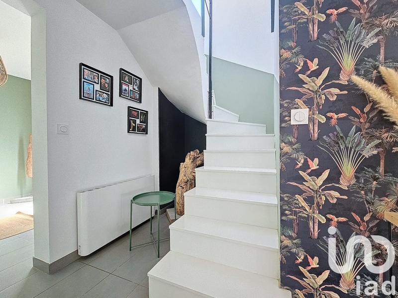 Maison - 185 m² - 7 pièces