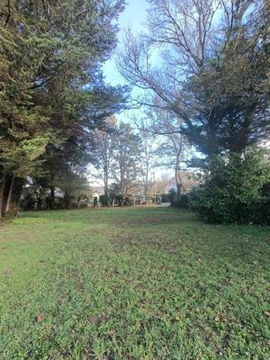 Terrain constructible - 1 190 m²