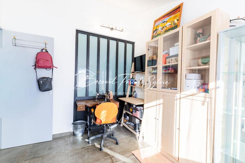 Maison - 93 m² - 5 pièces