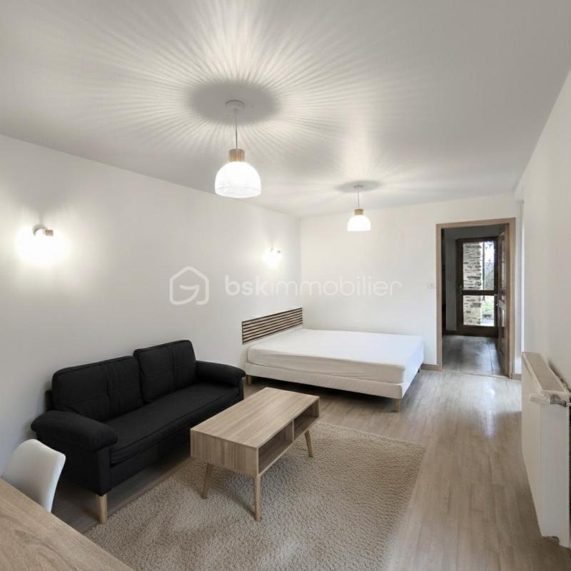 Maison - 192 m² - 10 pièces