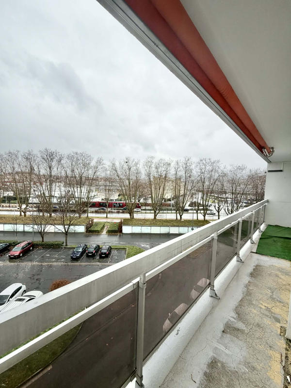 Appartement - 92 m² - 5 pièces