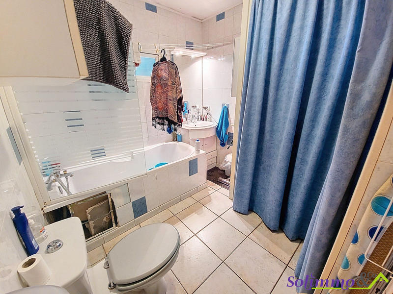 Maison - 82 m² - 6 pièces