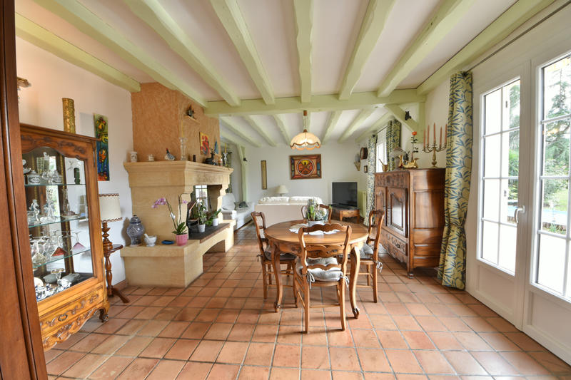 Maison - 186 m² - 7 pièces