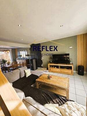 Maison - 93 m² - 4 pièces