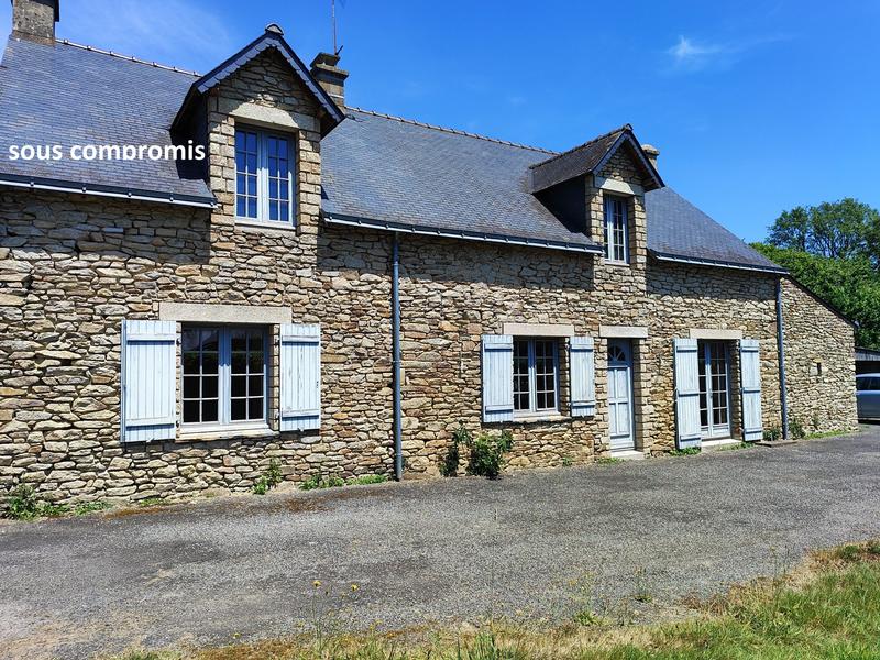 Maison traditionnelle - 104 m² - 4 pièces