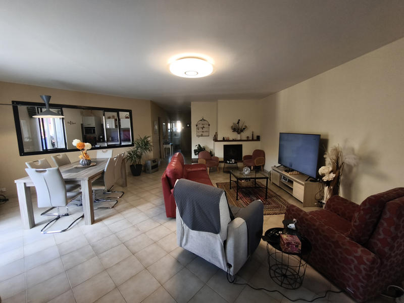 Maison - 140 m² - 4 pièces