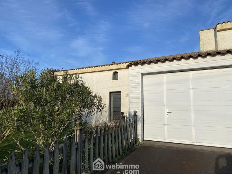 Maison - 202 m² - 7 pièces