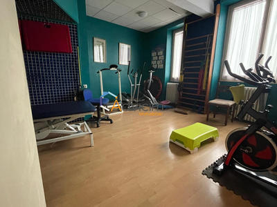 Bureau - 93 m² - 5 pièces