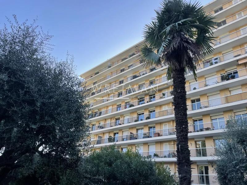 Appartement - 80 m² - 3 pièces