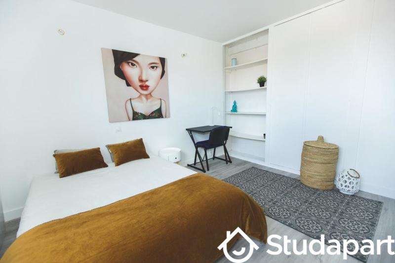 Chambre - 17 m² - 1 pièce