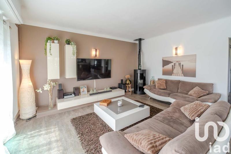 Maison - 186 m² - 7 pièces