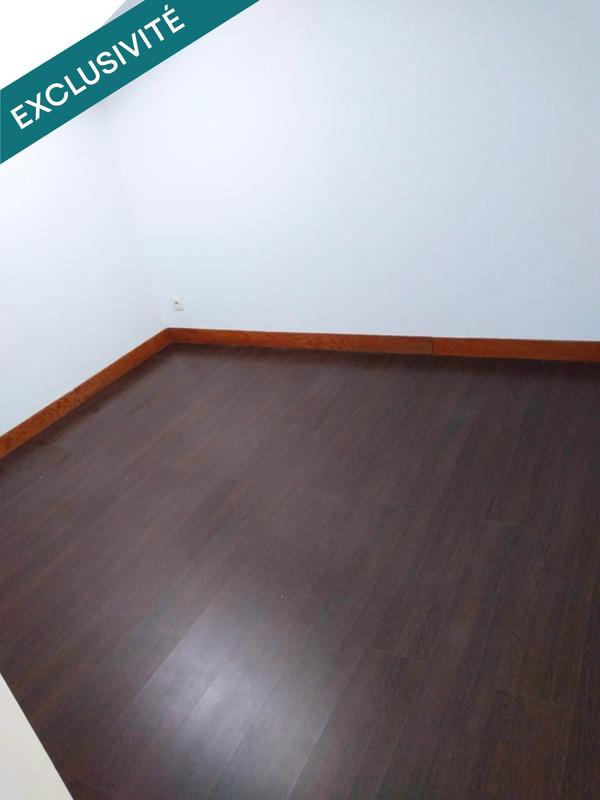 Maison - 212 m² - 10 pièces