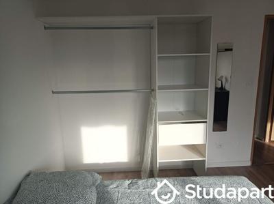Chambre - 10 m² - 1 pièce