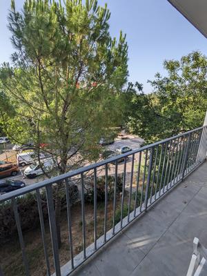 Appartement - 75 m² - 5 pièces