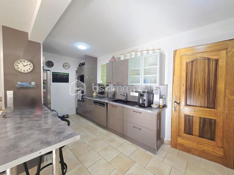 Maison jumelée - 92 m² - 4 pièces