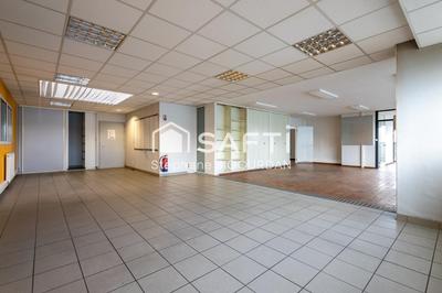Local commercial - 3 178 m² - 10 pièces