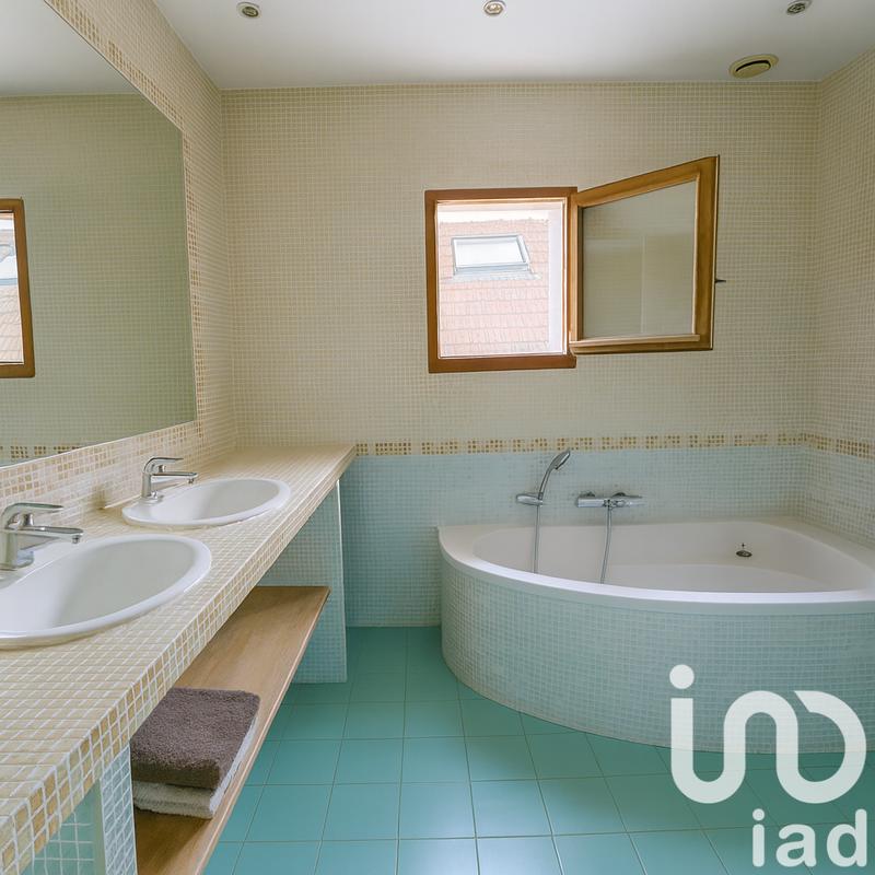 Maison - 130 m² - 7 pièces