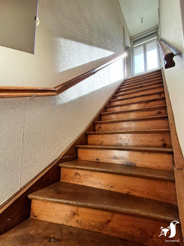 Maison - 175 m² - 9 pièces