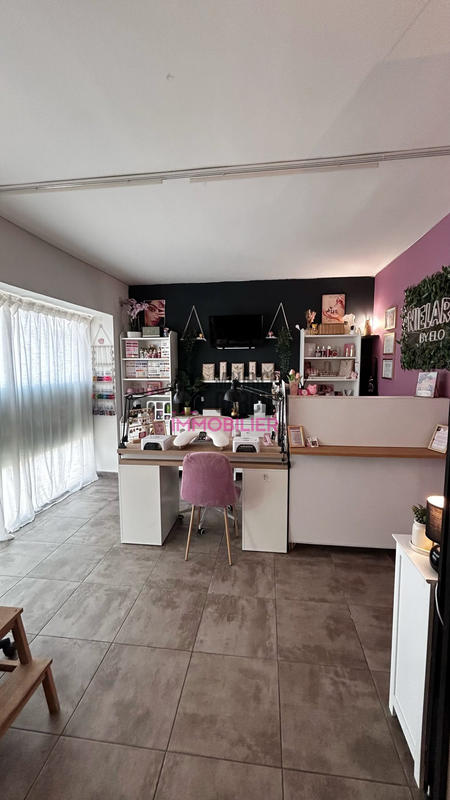 Local commercial - 70 m² - 2 pièces