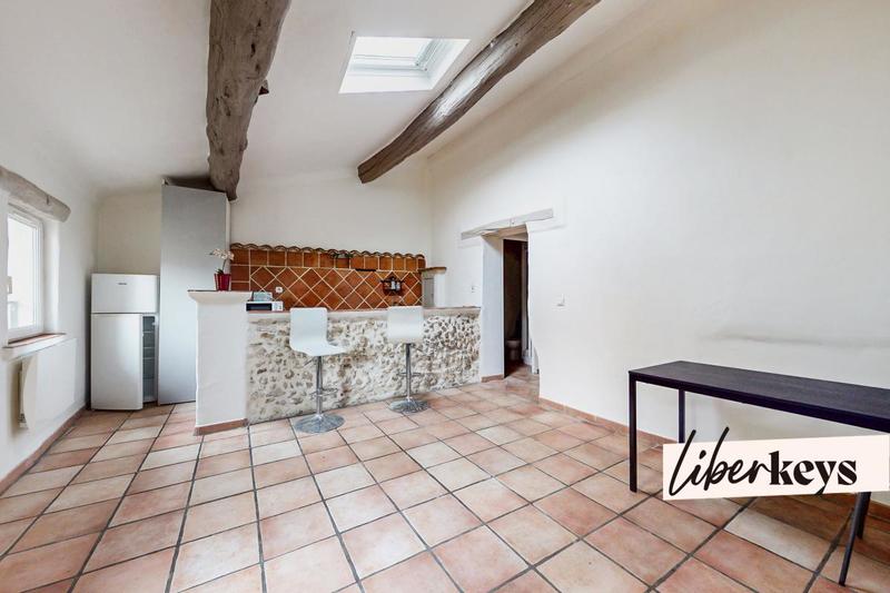 Appartement ancien - 63 m² - 4 pièces