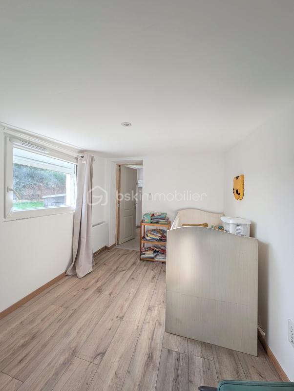 Maison traditionnelle - 90 m² - 4 pièces