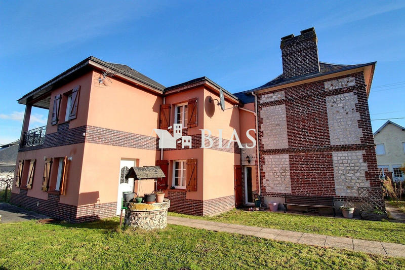 Maison - 239 m² - 7 pièces