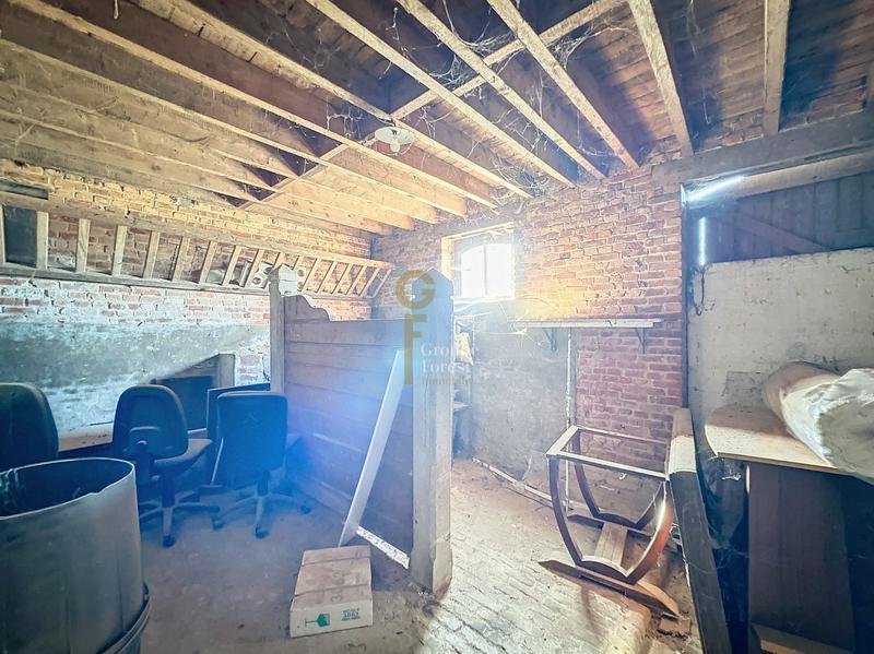 Maison - 410 m² - 12 pièces