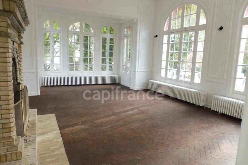 Maison de maîtres - 227 m² - 13 pièces