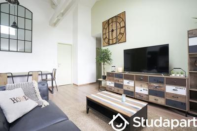 Chambre - 10 m² - 1 pièce