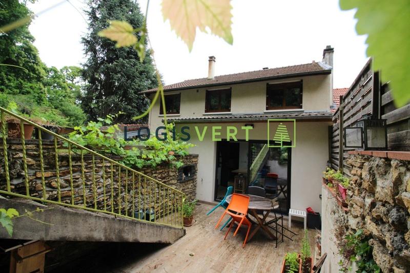 Appartement - 141 m² - 7 pièces