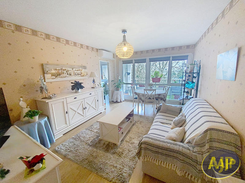 Appartement - 70 m² - 3 pièces