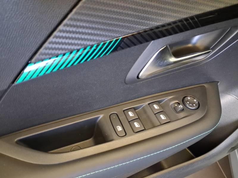 Peugeot 208 PureTech 130 s&amp;S Eat8 Allure Pack