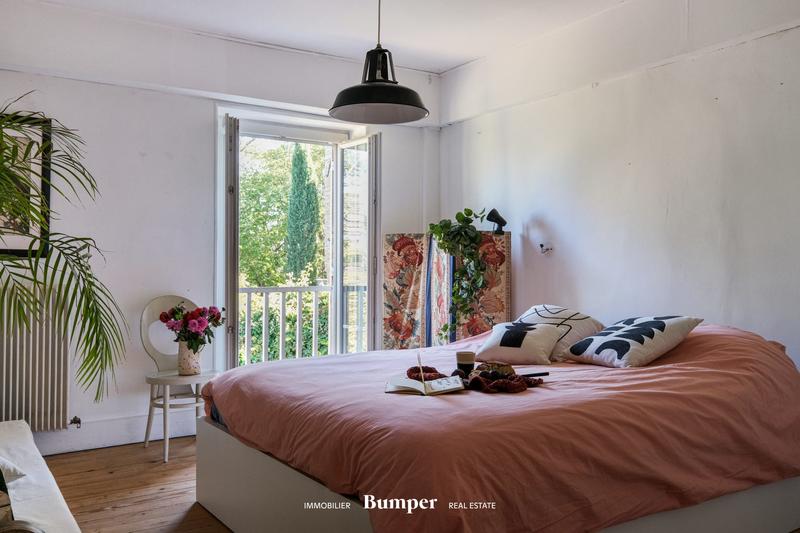 Maison ancienne - 220 m² - 6 pièces