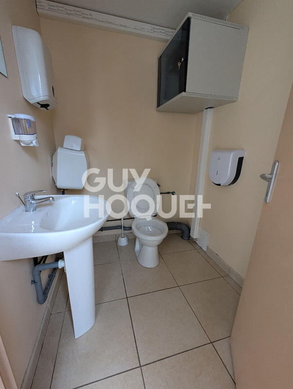 Local commercial - 57 m² - 2 pièces