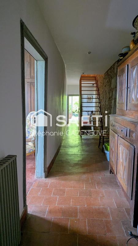 Maison - 233 m² - 9 pièces